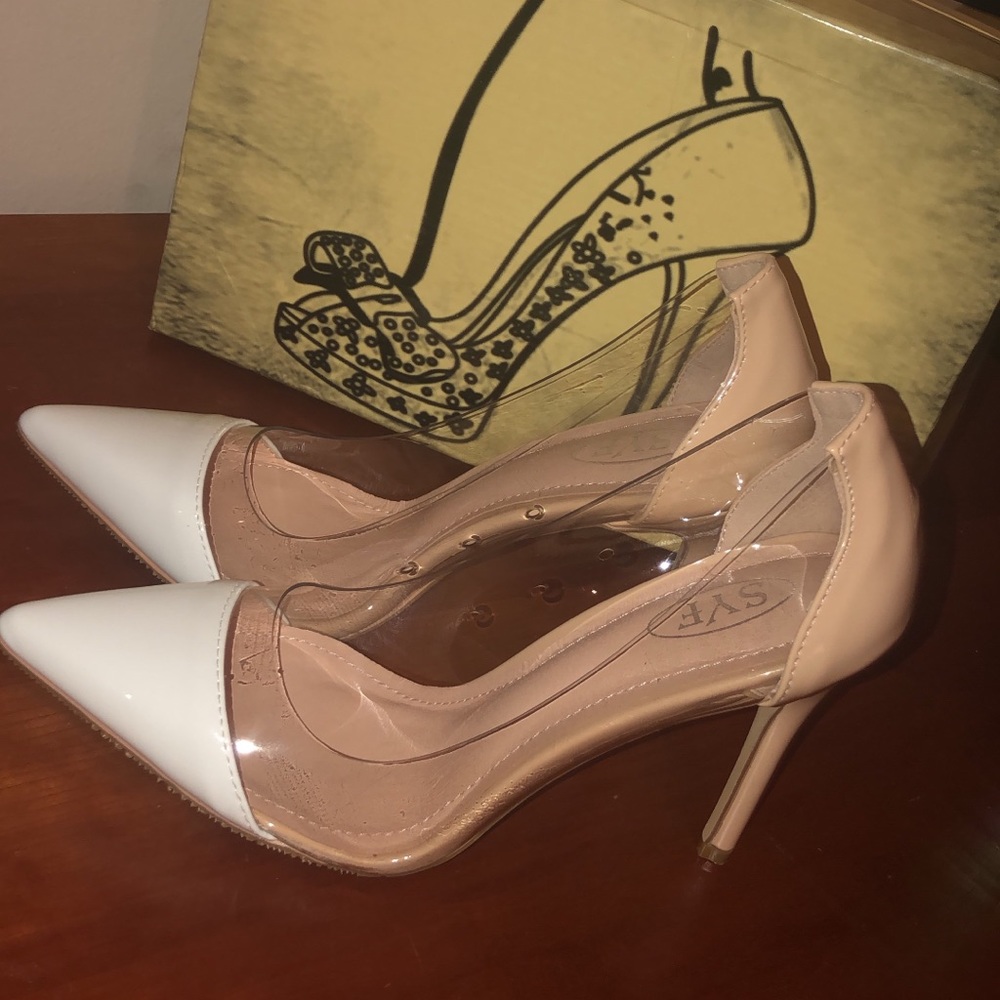 Very sexy heels ❤️